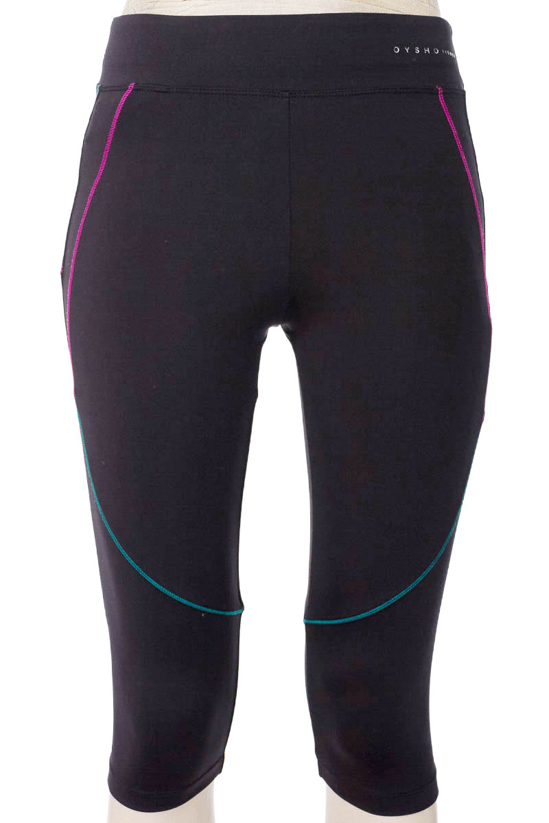 Ropa Deportiva / Salida de Baño color Negro - Oysho 