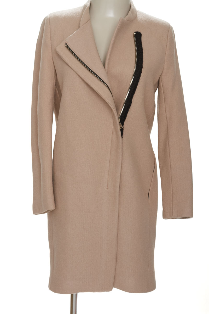 Chaqueta / Abrigo color Beige - Zara