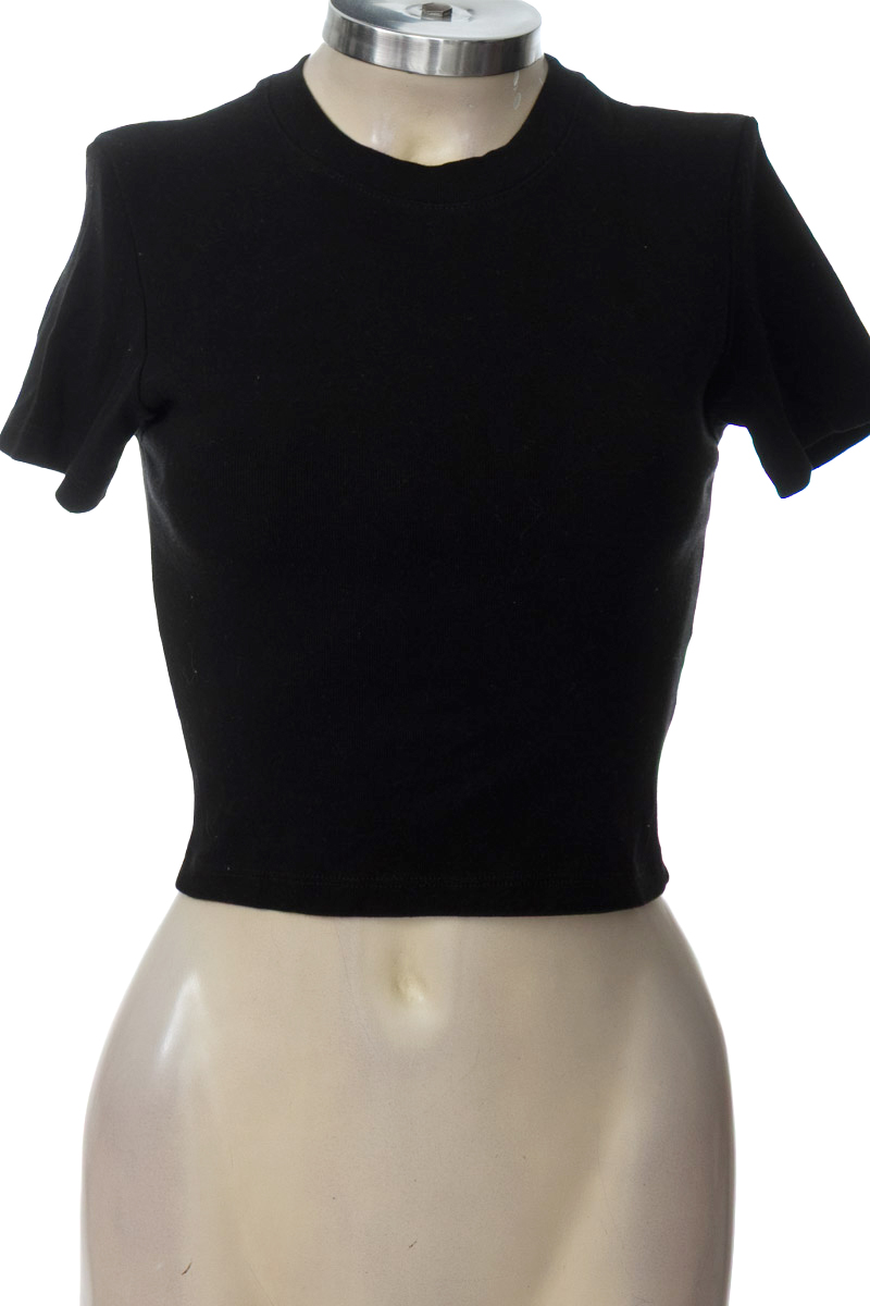 Top / Camiseta color Negro - MATTELSA