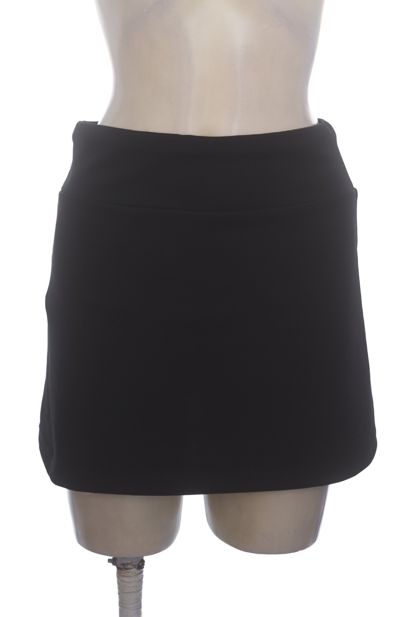 Falda color Negro - Closeando