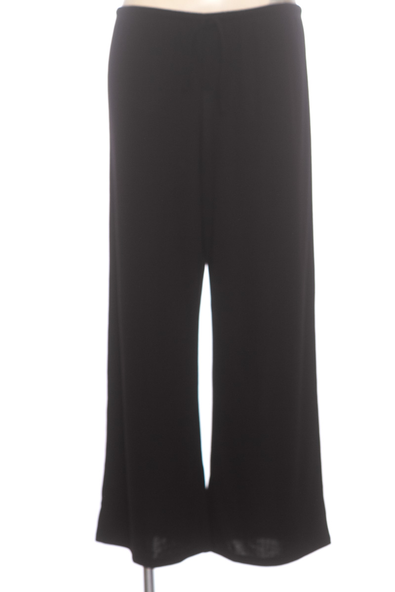 Pantalones color Negro - Divided by H&M