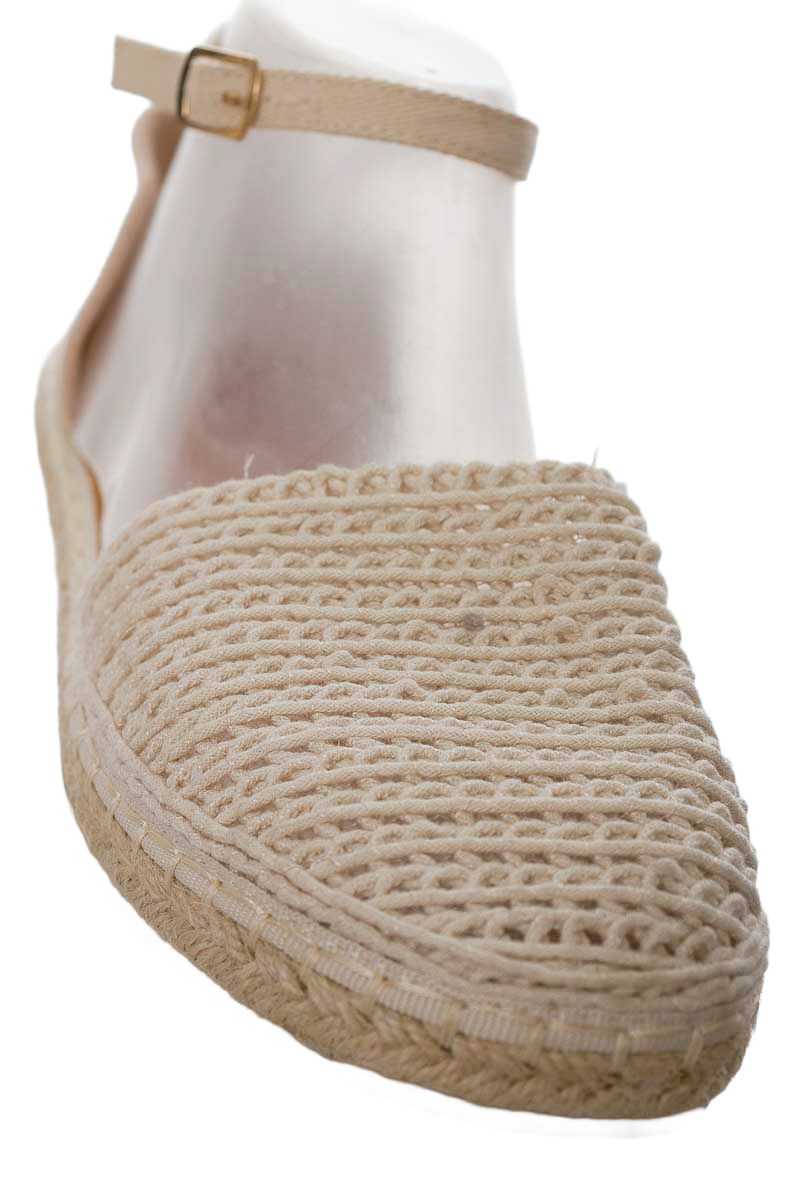 Zapatos color Beige - Divine