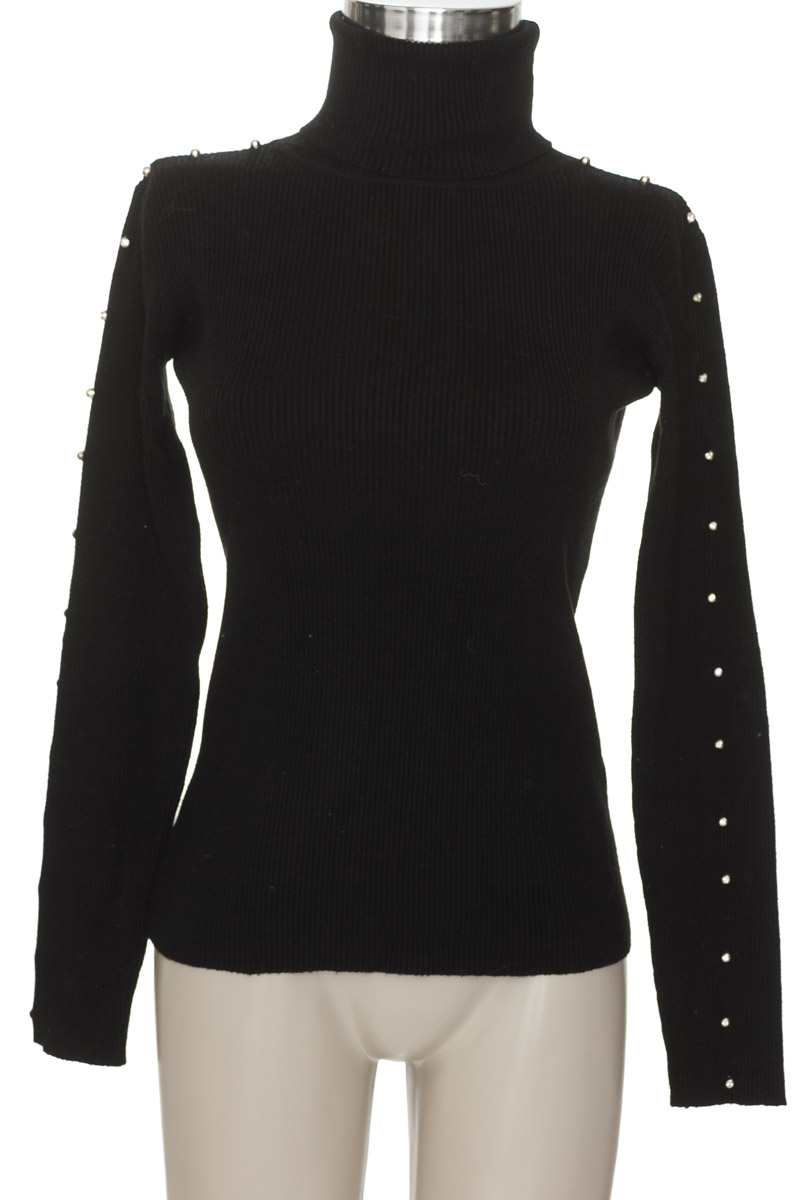 Sweater color Negro - Closeando