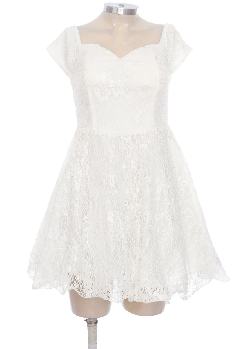 Vestido / Enterizo color Blanco - San Joy