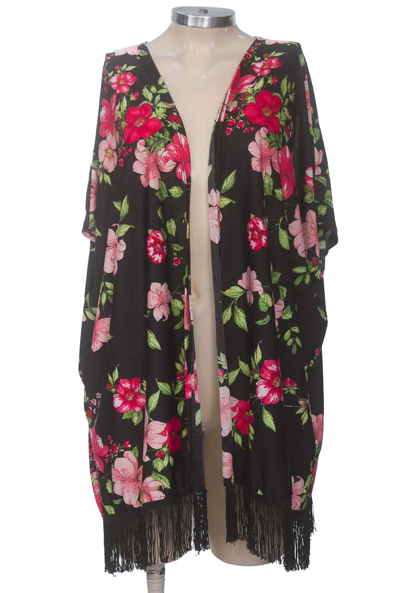 Blusa color Negro - Closeando