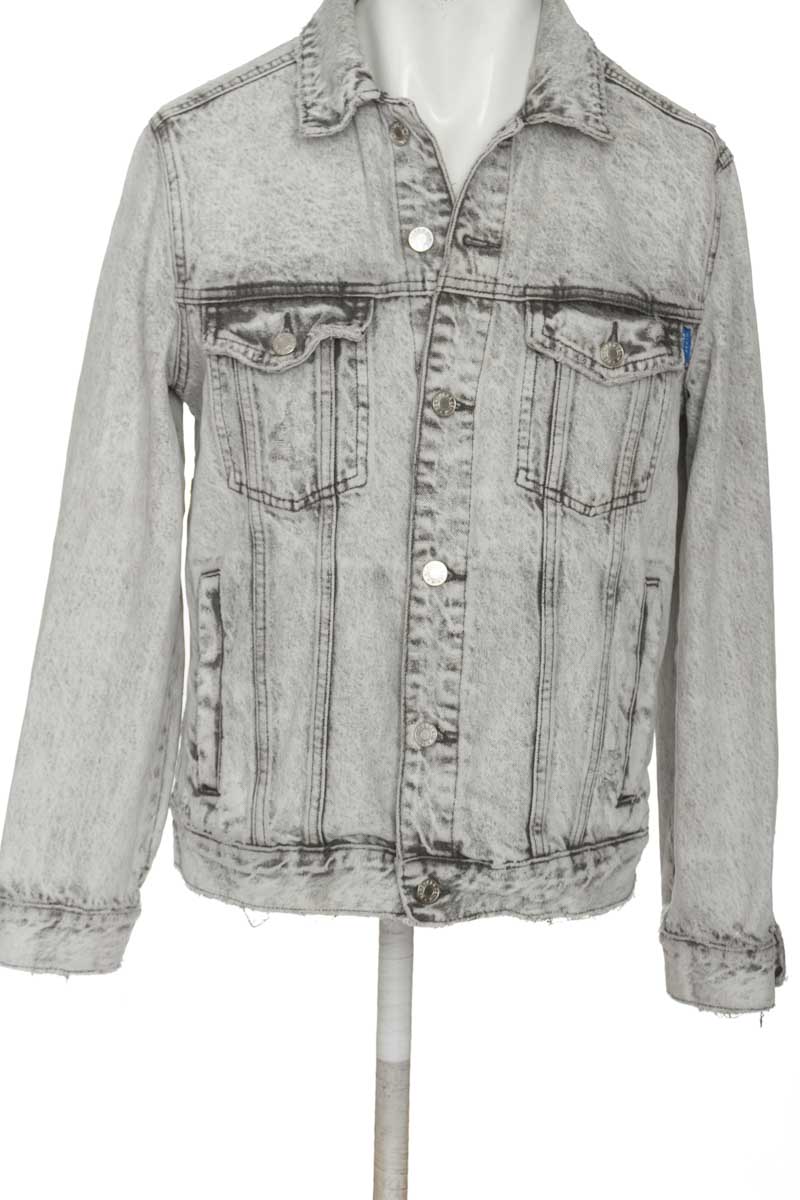 Chaqueta color Gris - Bershka