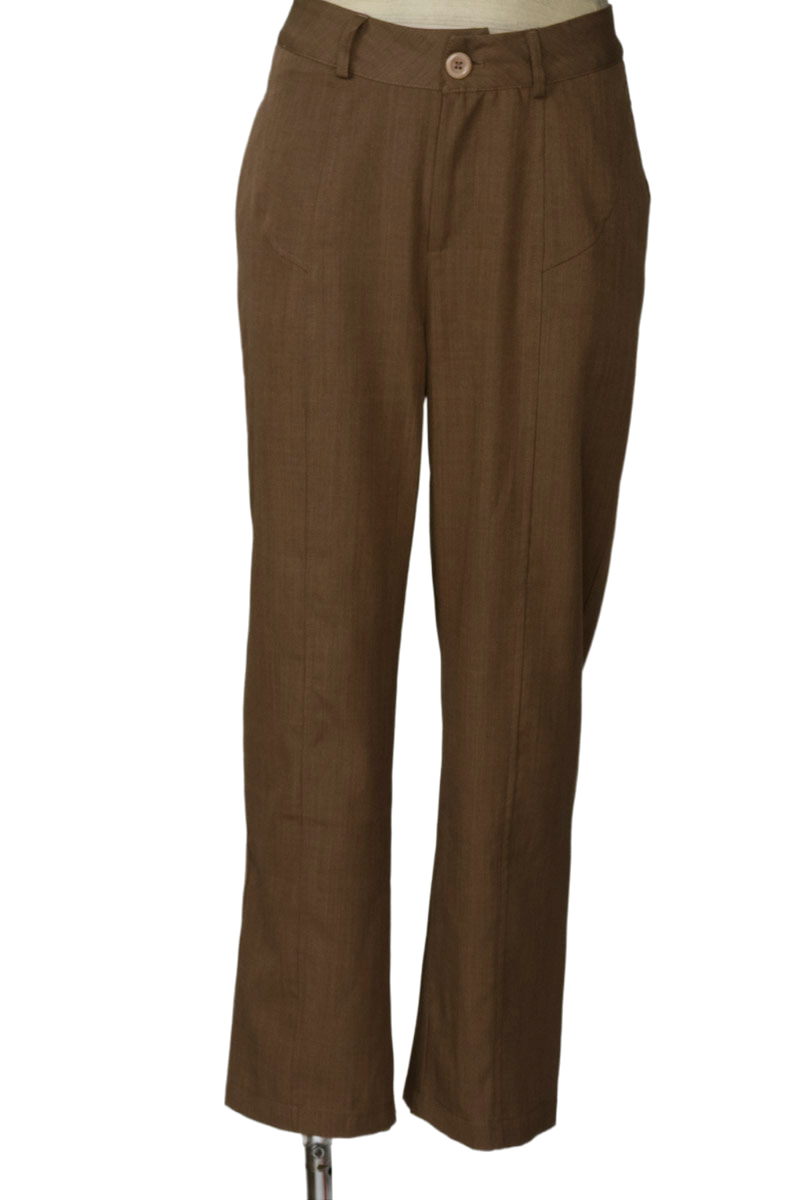 Pantalones color Café - Closeando