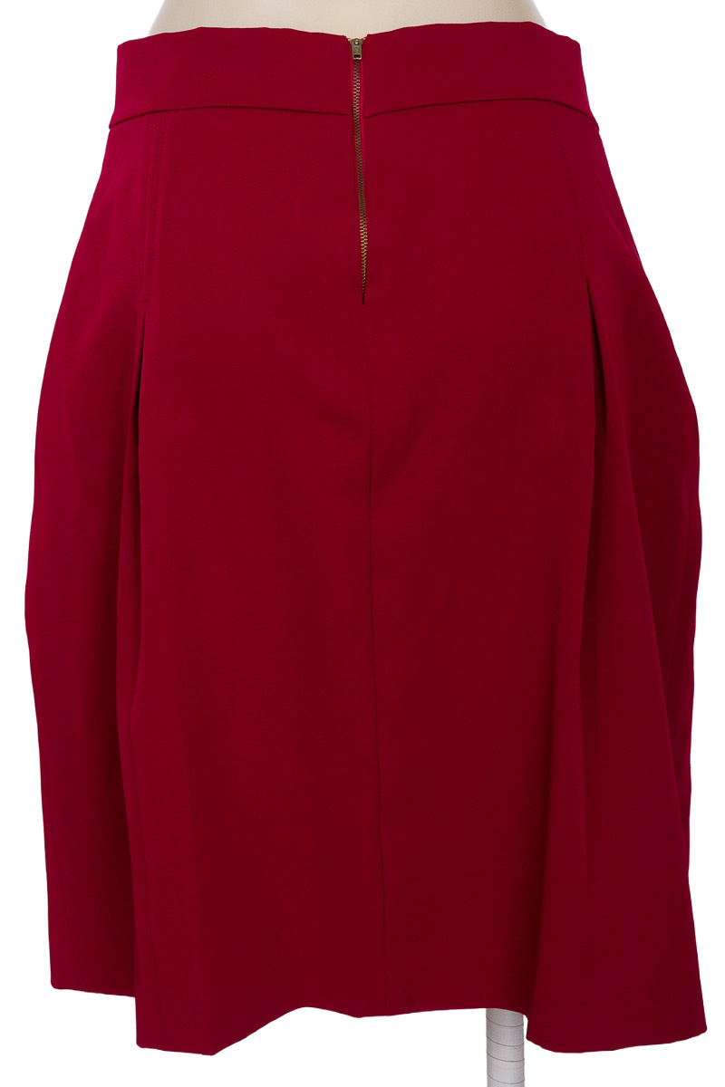 Falda color Vinotinto - Closeando