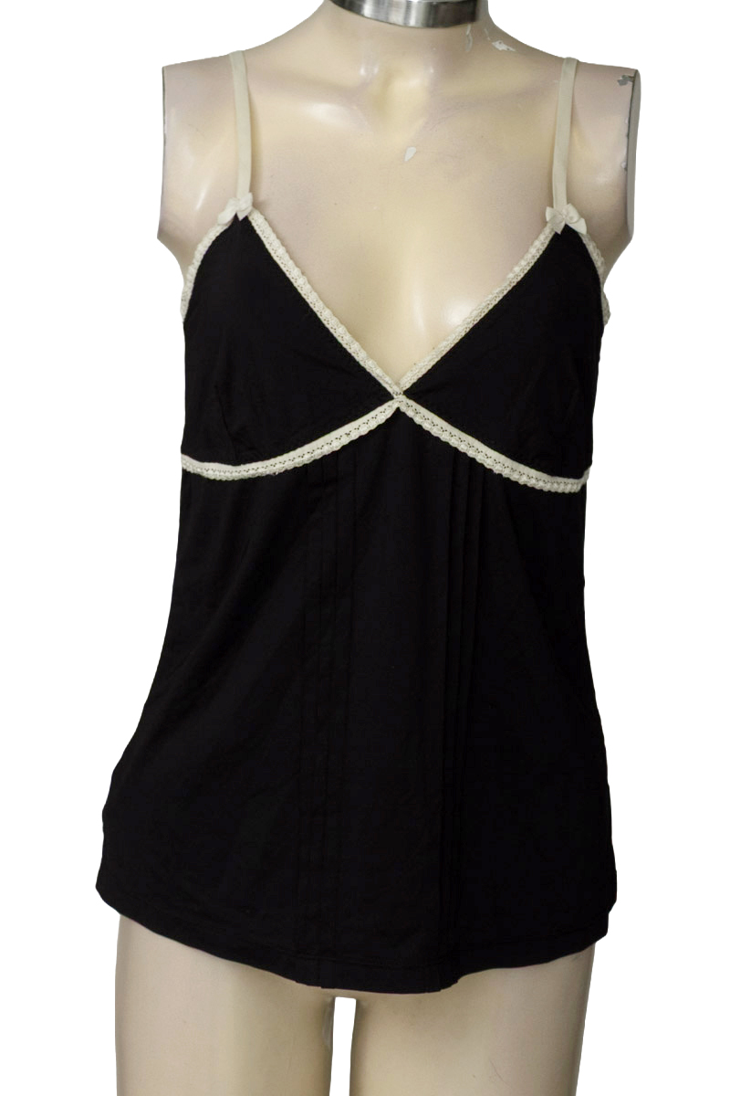 Top / Camiseta color Negro - MNG