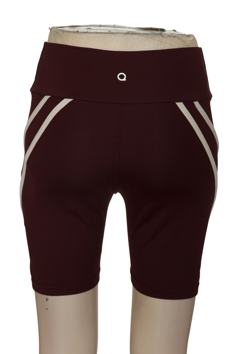 Ropa Deportiva / Salida de Baño color Vinotinto - Maqui