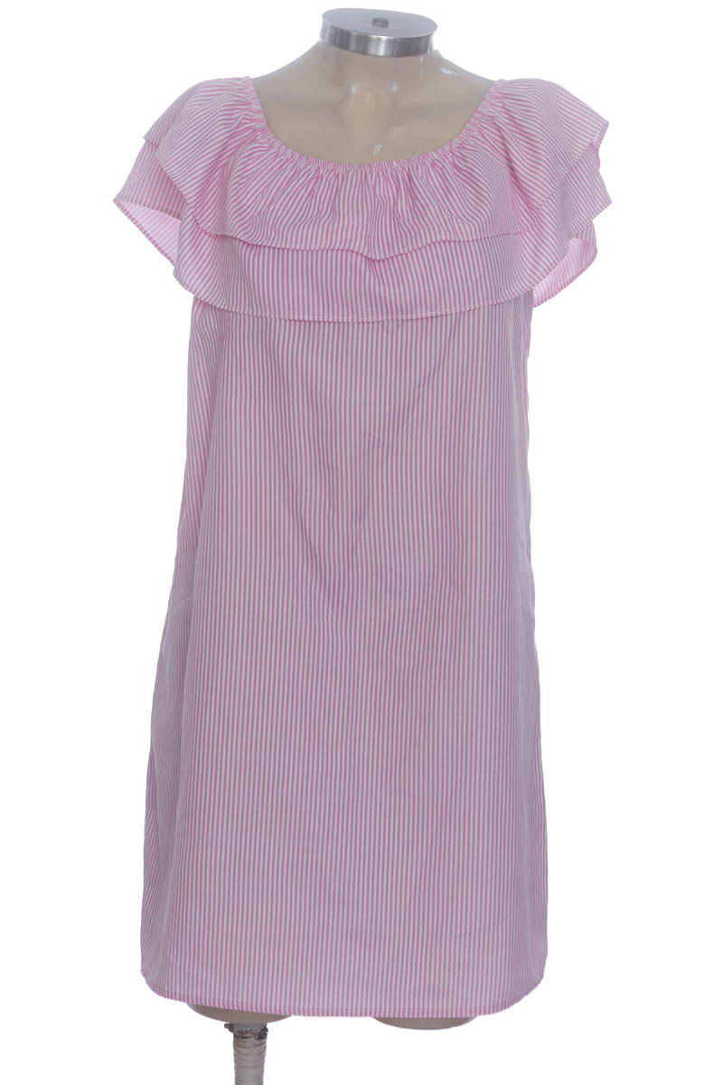 Vestido / Enterizo color Rosado - Closeando