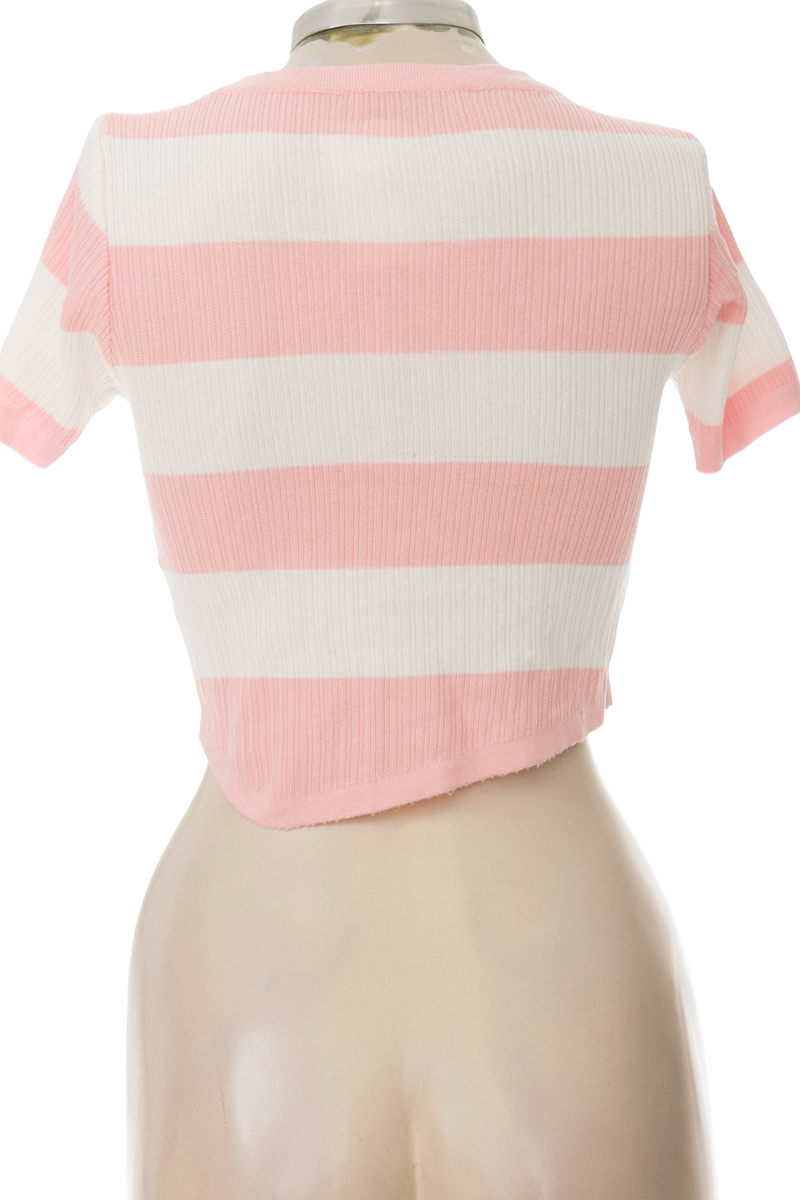 Top / Camiseta color Rosado - Multi Moda