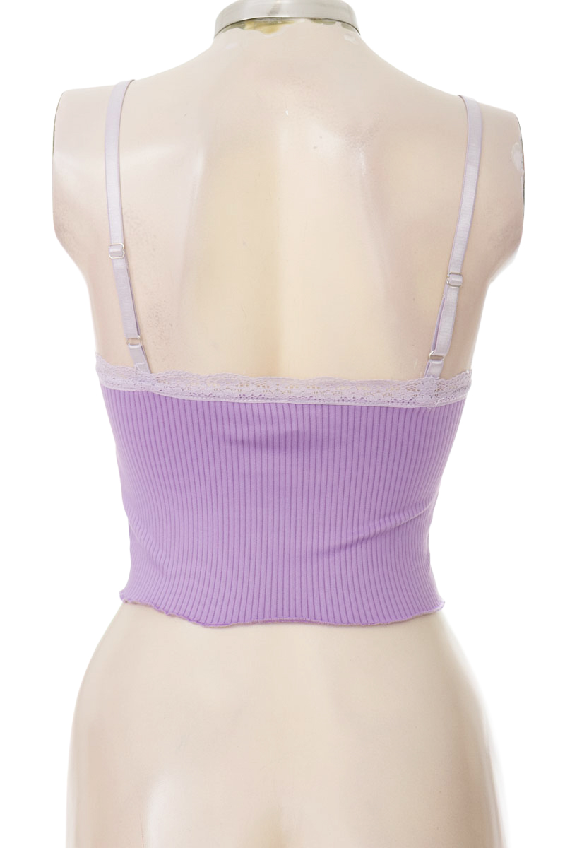 Top / Camiseta color Lila - Divided by H&M