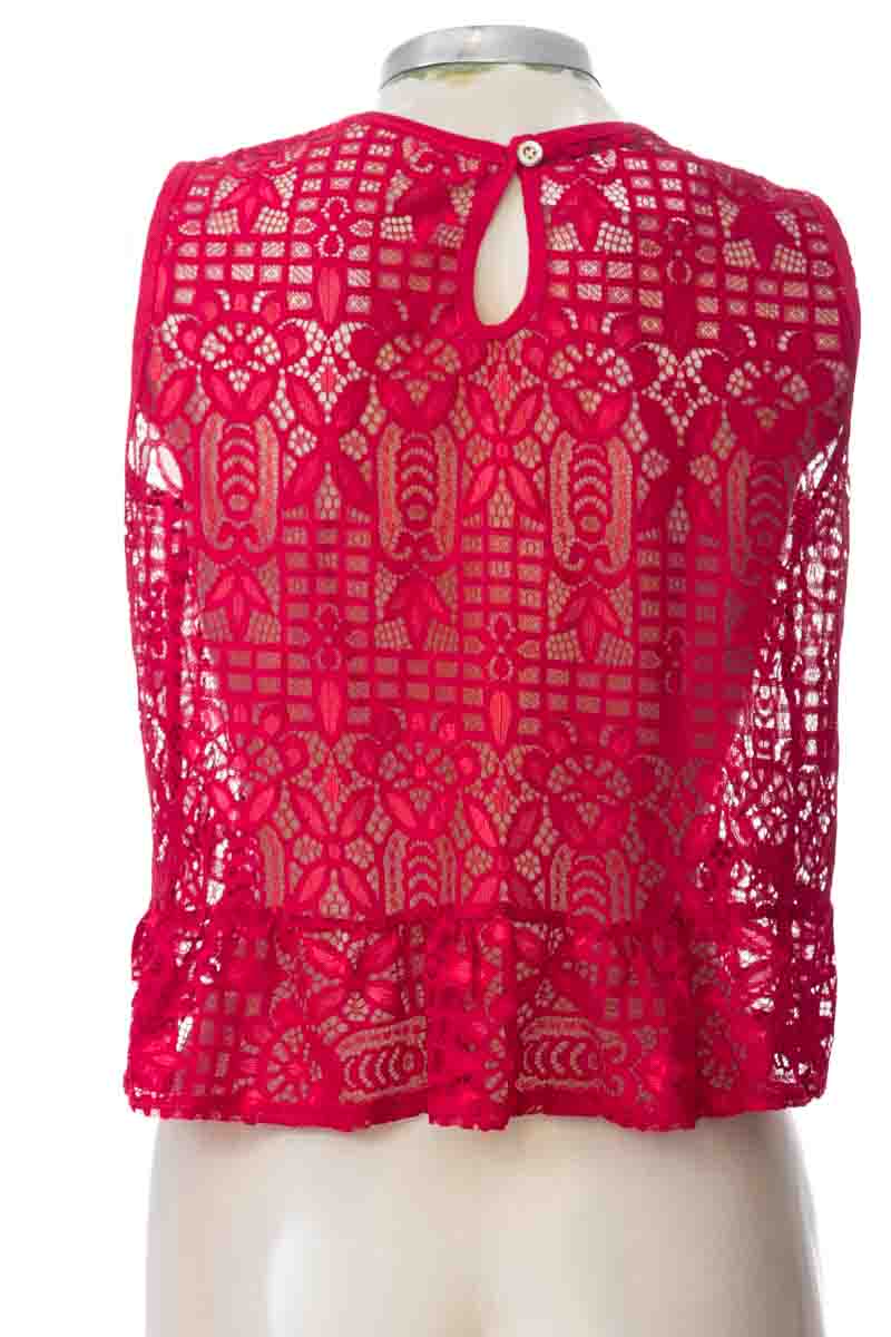 Top / Camiseta color Vinotinto - SWENDY