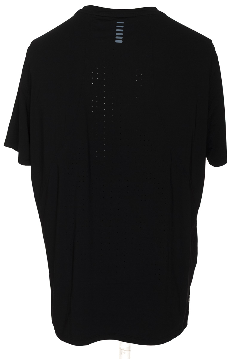 Ropa Deportiva color Negro - Under Armour