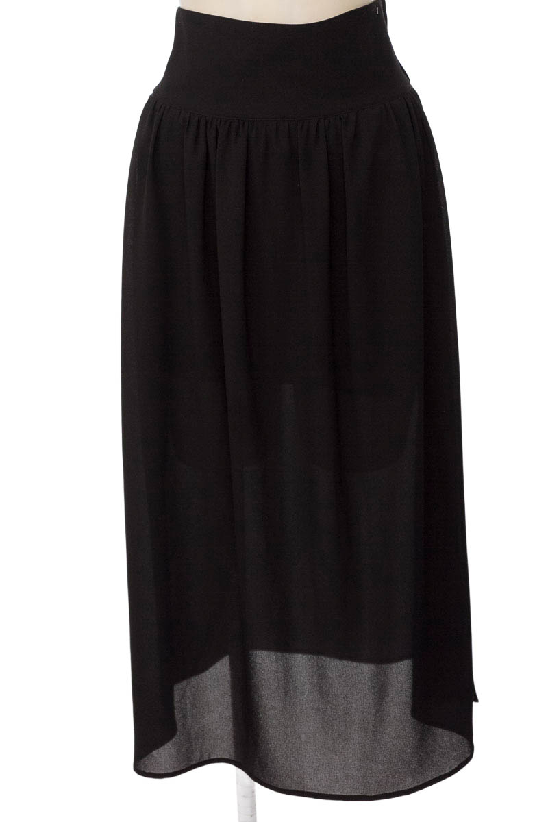 Falda color Negro - Closeando