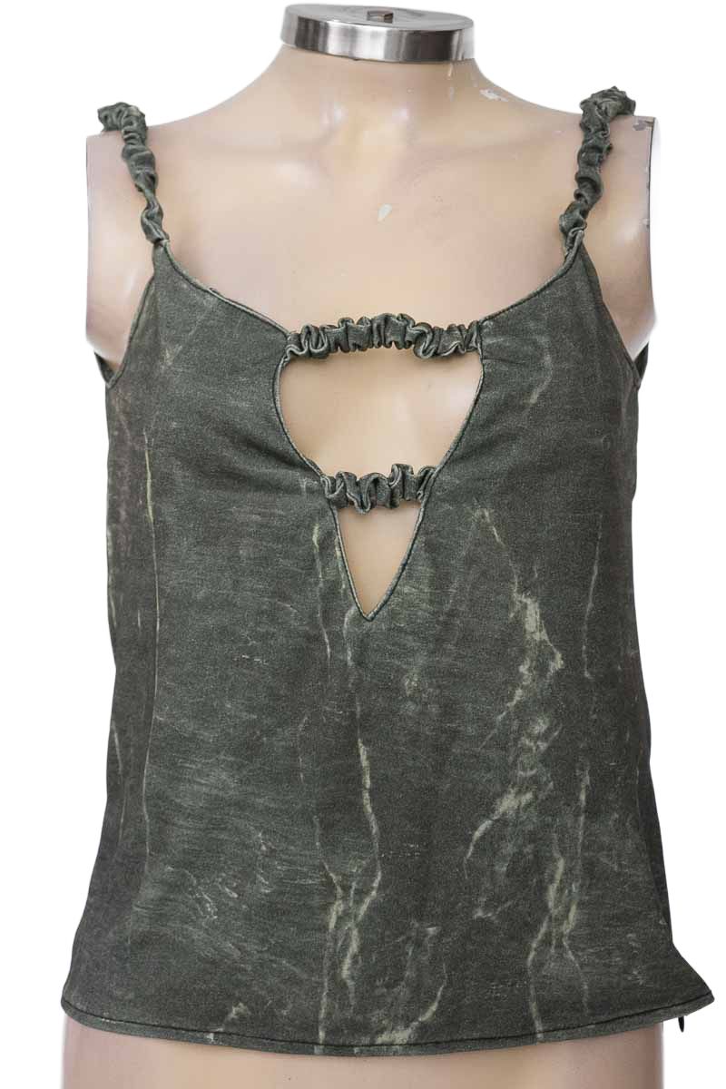 Top / Camiseta color Verde - Touch & feel