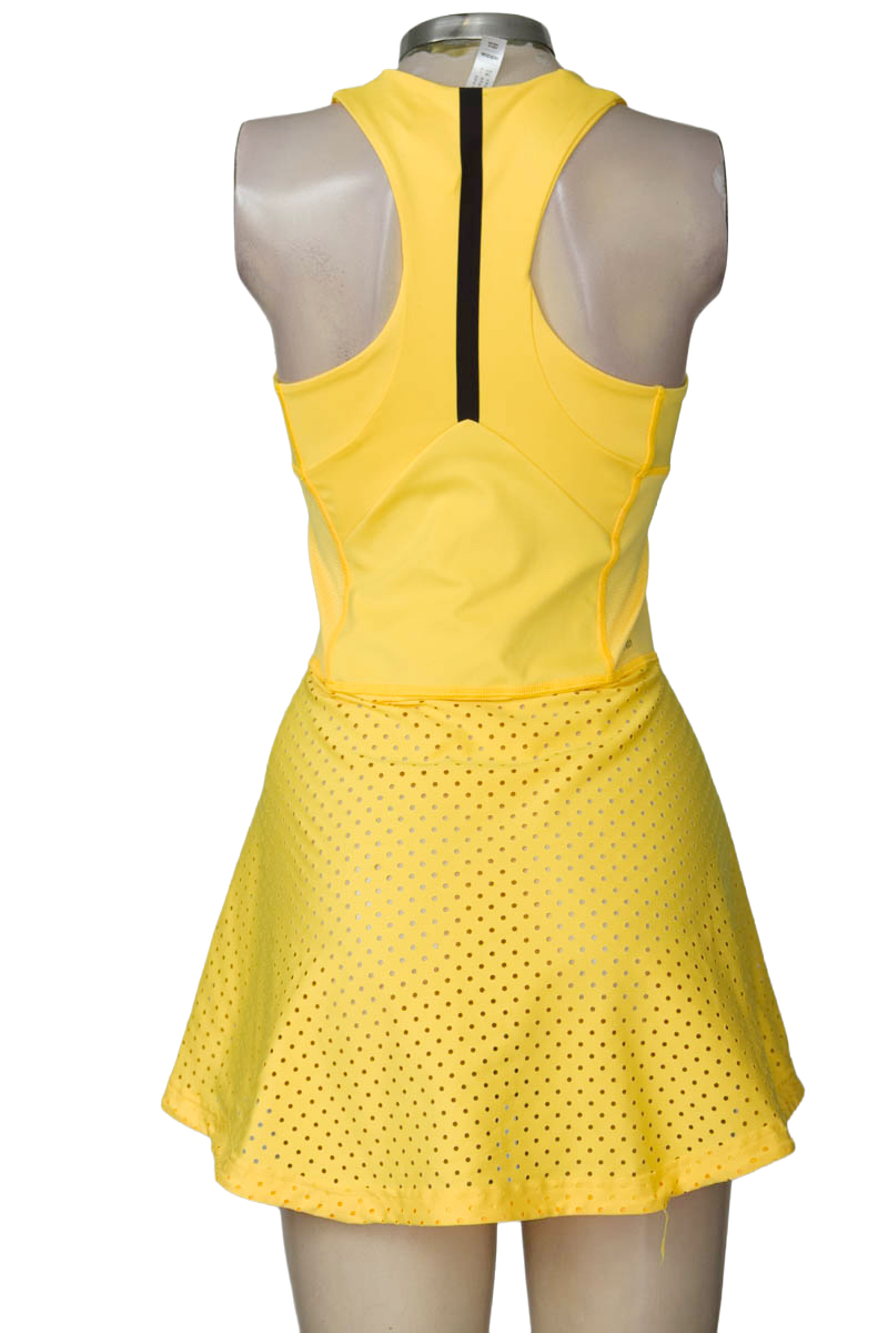 Ropa Deportiva / Salida de Baño color Mostaza - Adidas