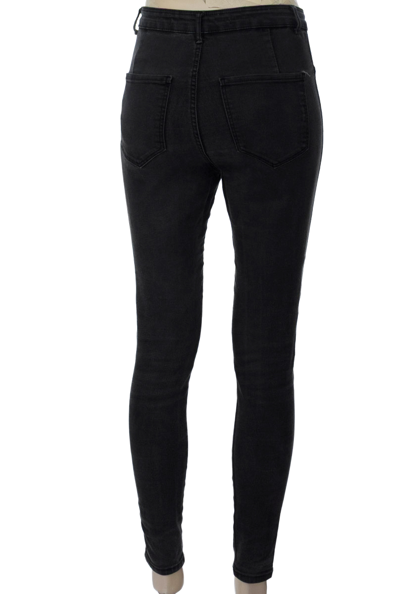 Pantalones color Negro - Zara