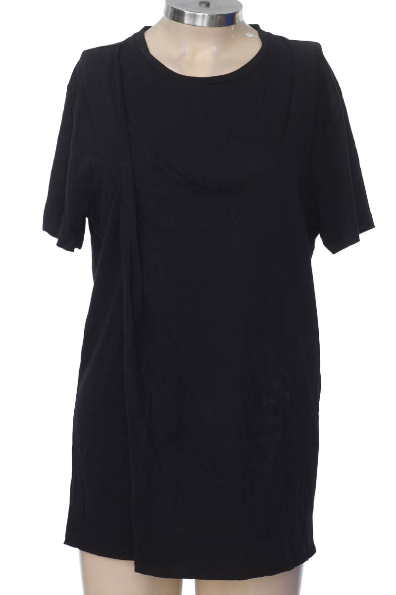 Top / Camiseta color Negro - Carlán