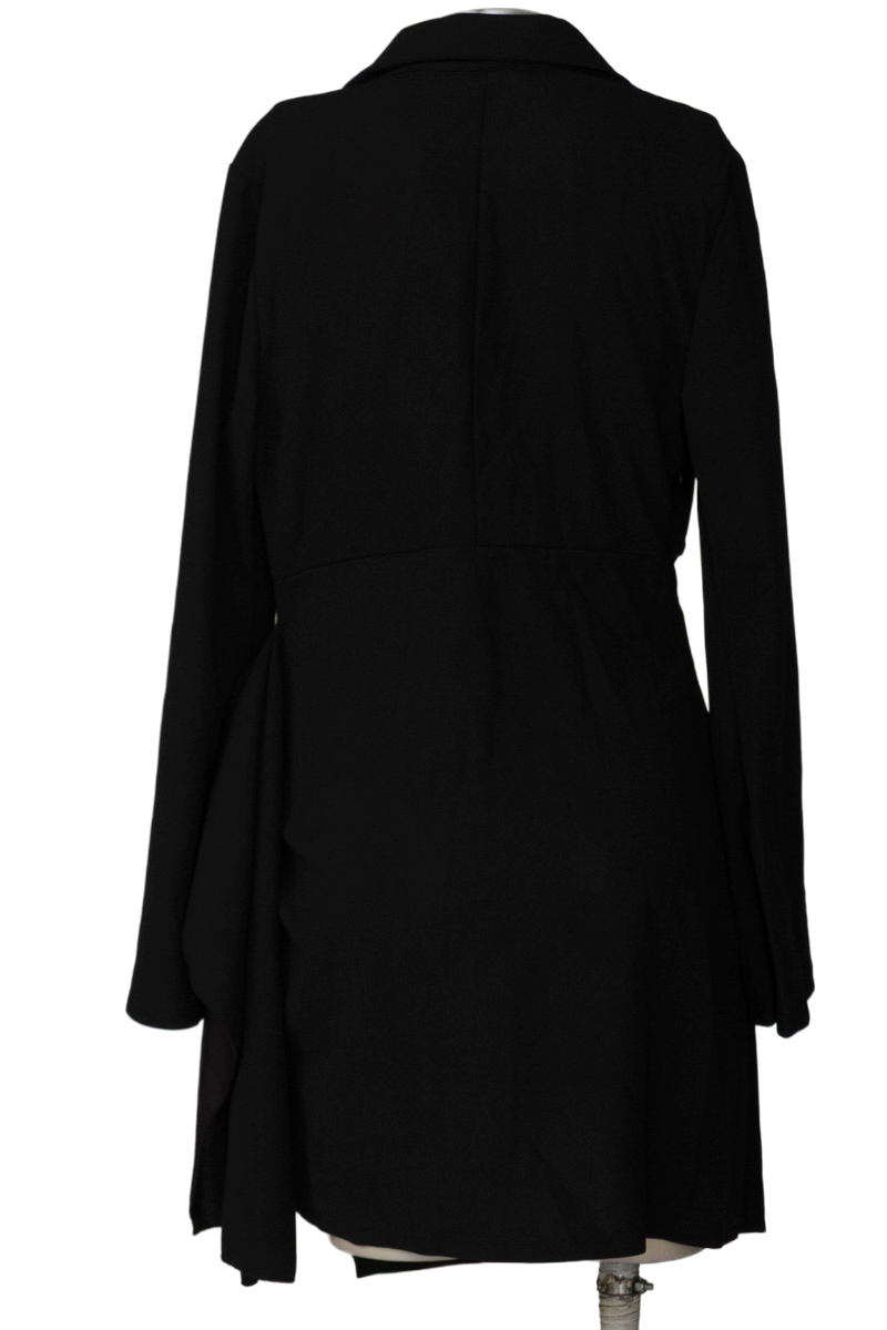 Vestido / Enterizo color Negro - Closeando