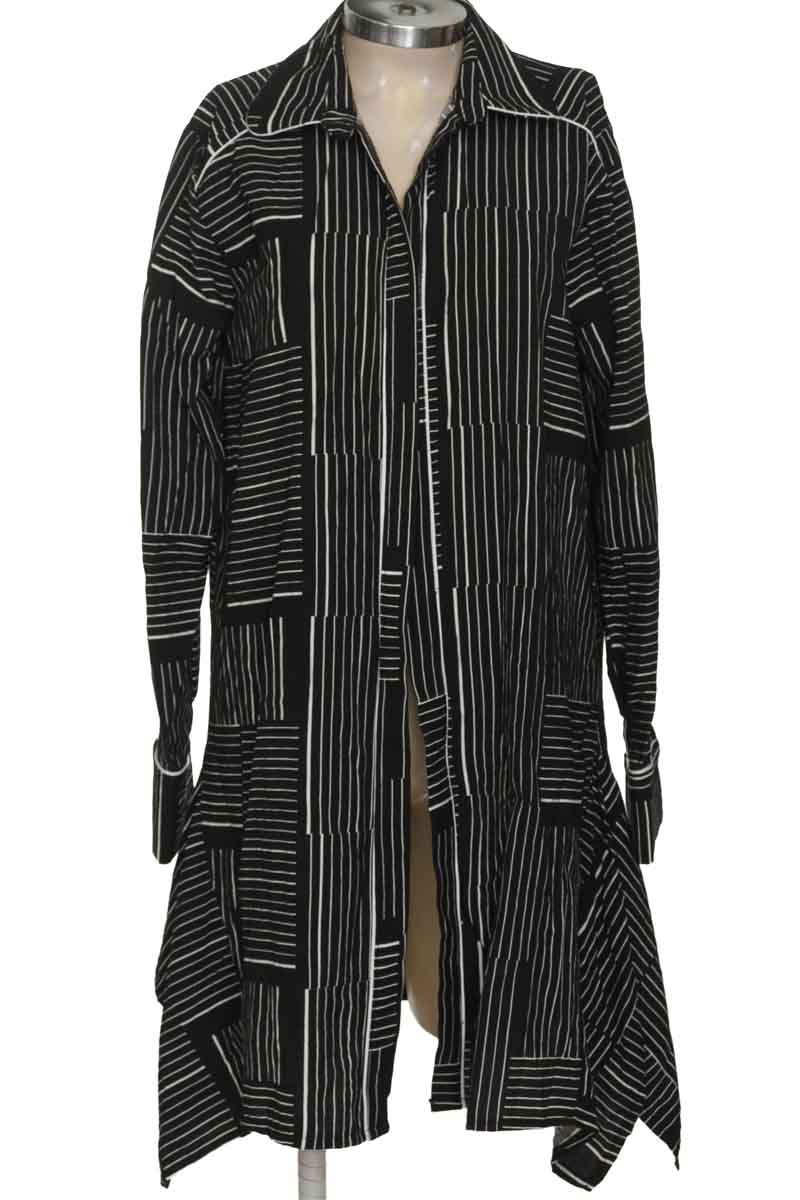 Vestido / Enterizo color Negro - Closeando