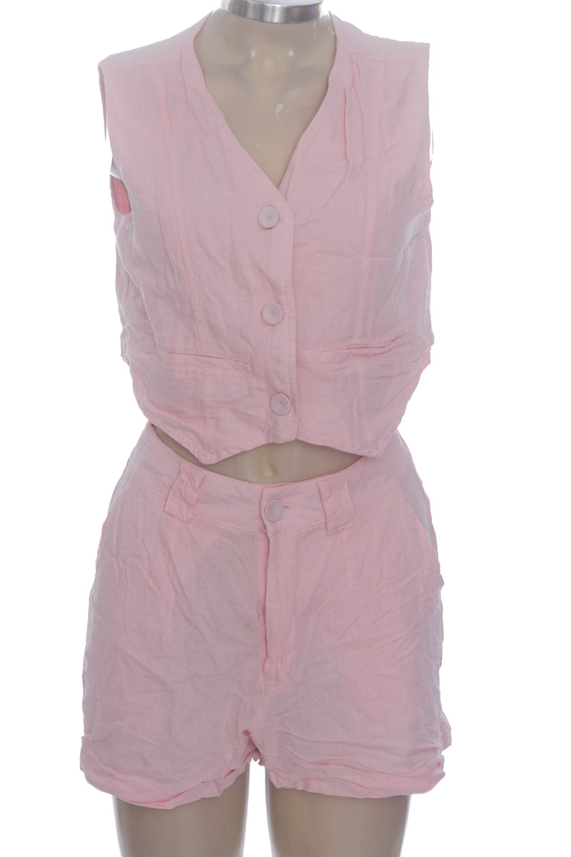 Vestido / Enterizo color Rosado - Laurina