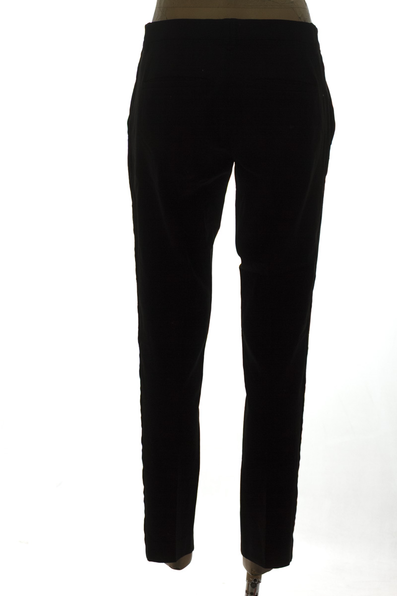 Pantalones color Negro - Zara