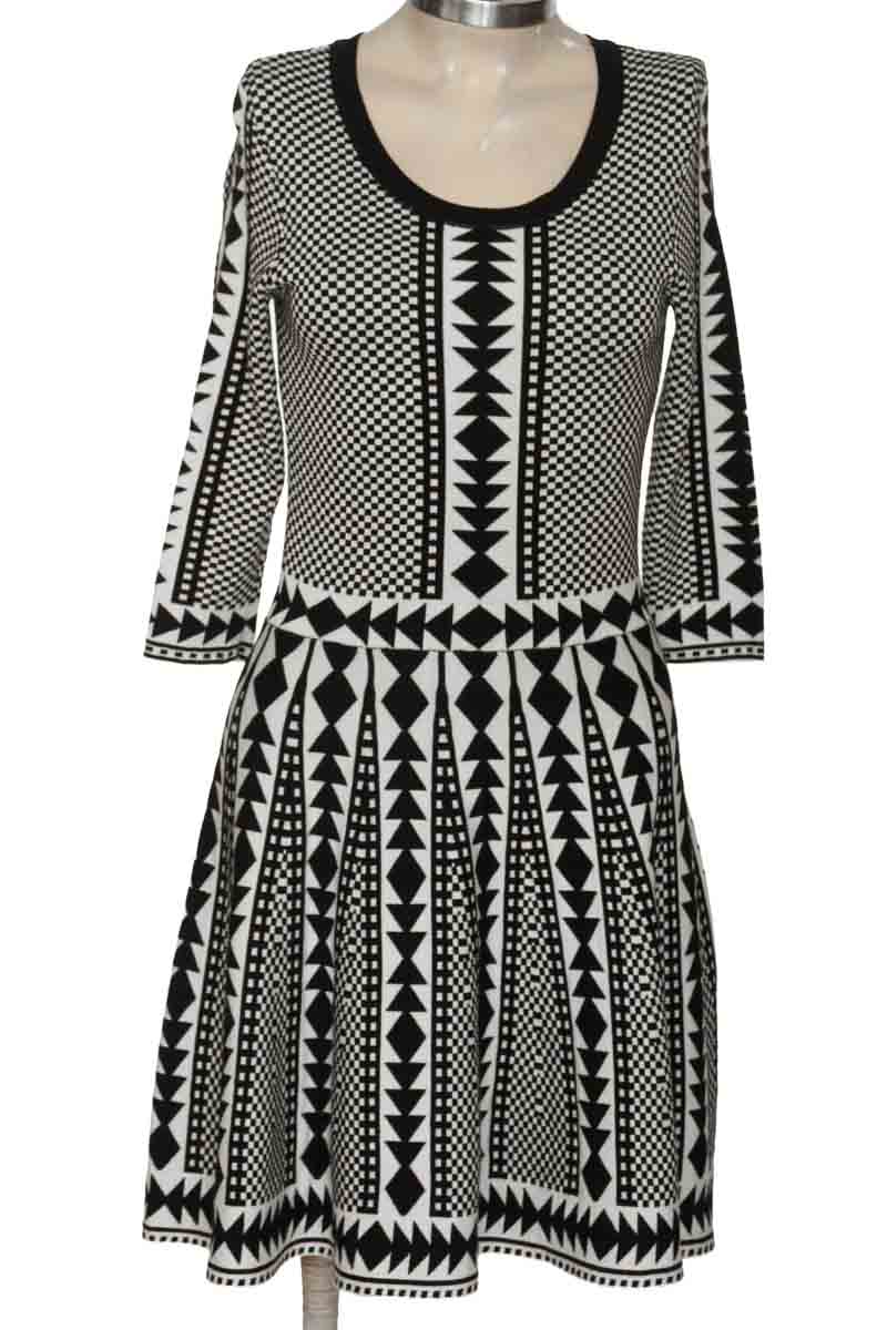 Vestido / Enterizo color Negro - Nina Leonard
