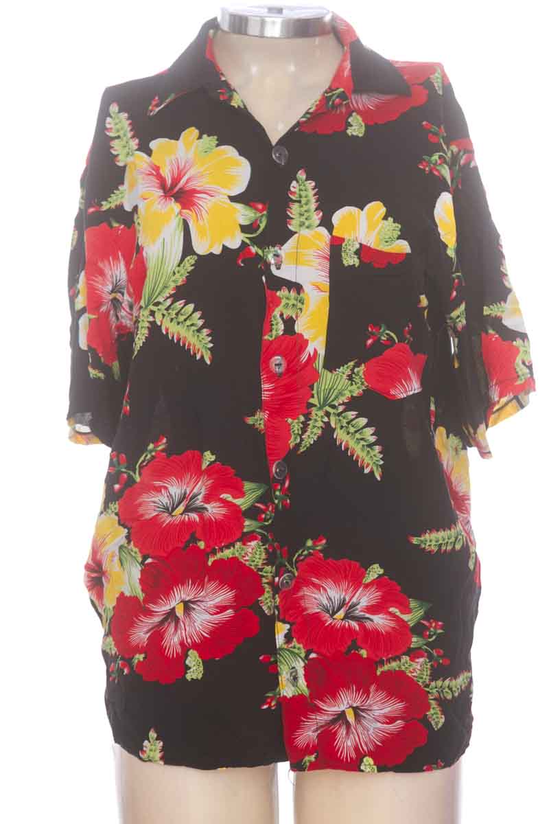 Blusa color Negro - Closeando