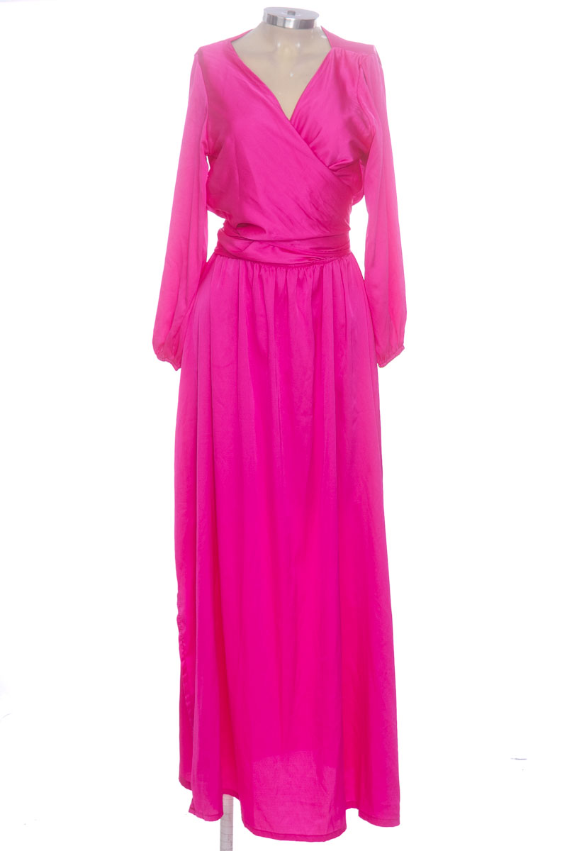 Vestido / Enterizo color Fucsia - Closeando