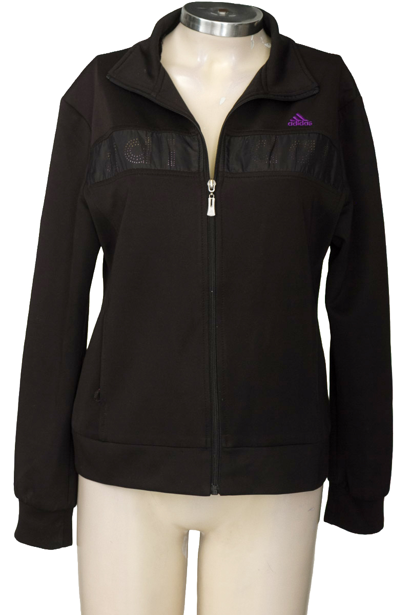 Ropa Deportiva / Salida de Baño color Negro - Closeando