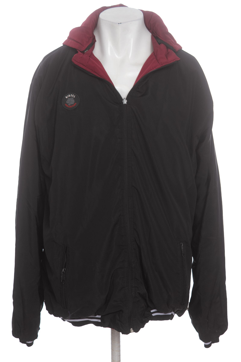 Chaqueta color Negro - Closeando
