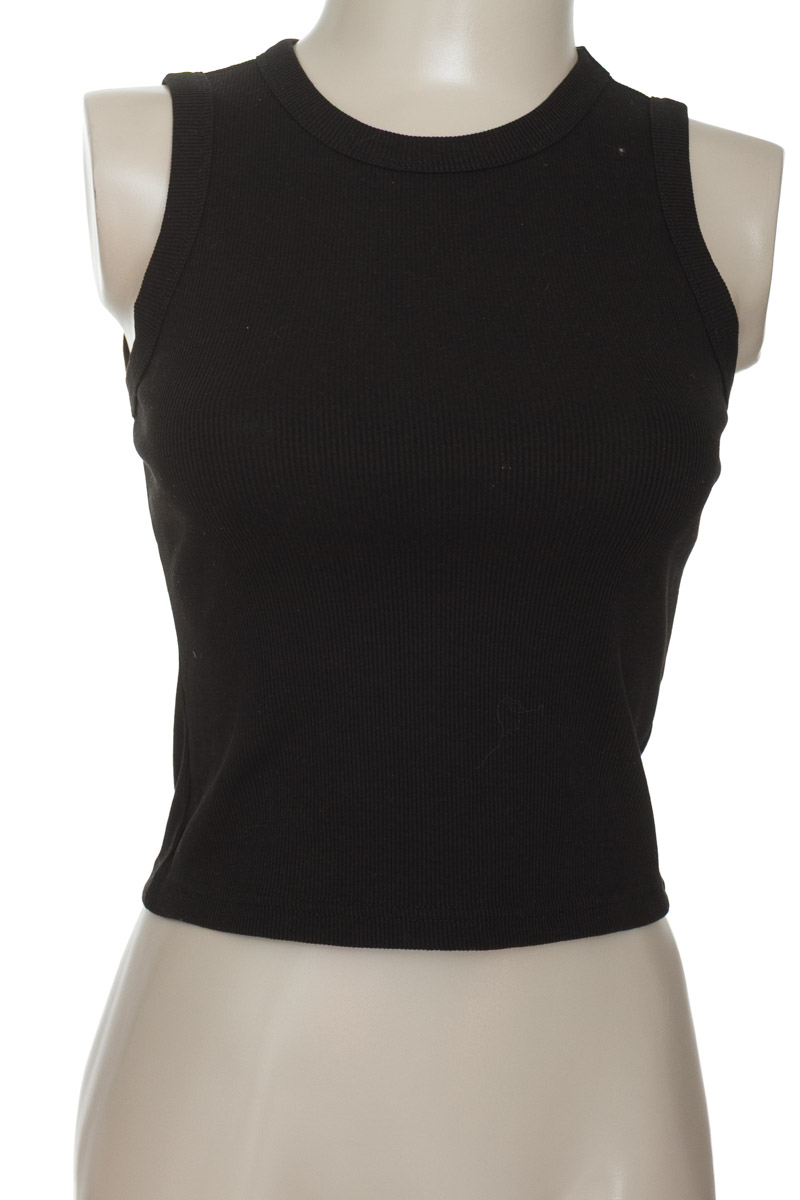 Top / Camiseta color Negro - Gu.