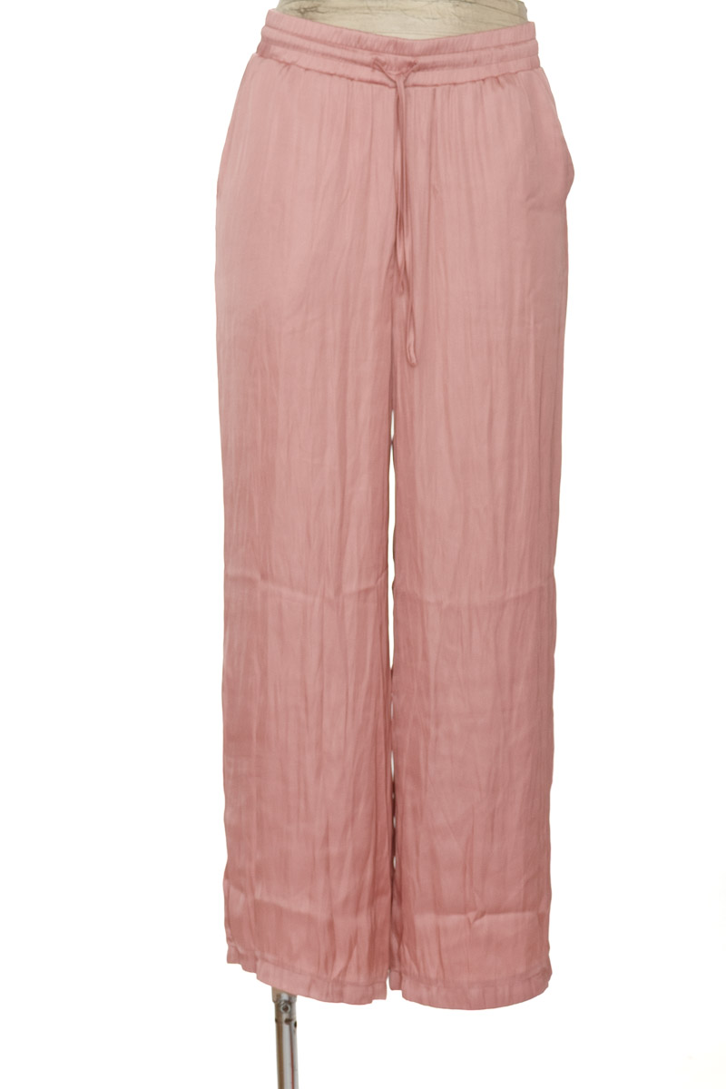 Pantalones color Rosado - Stradivarius