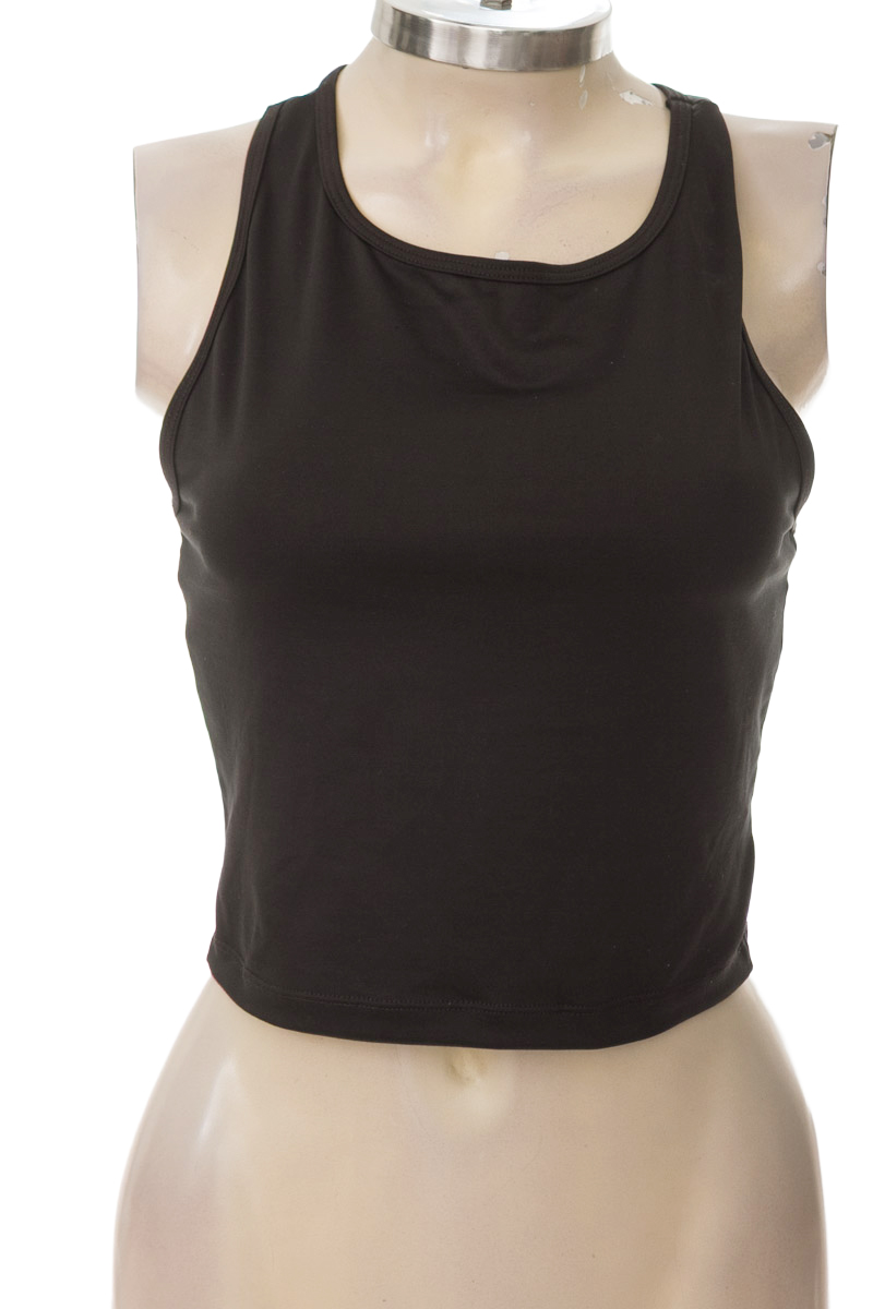 Top / Camiseta color Negro - Pacifika