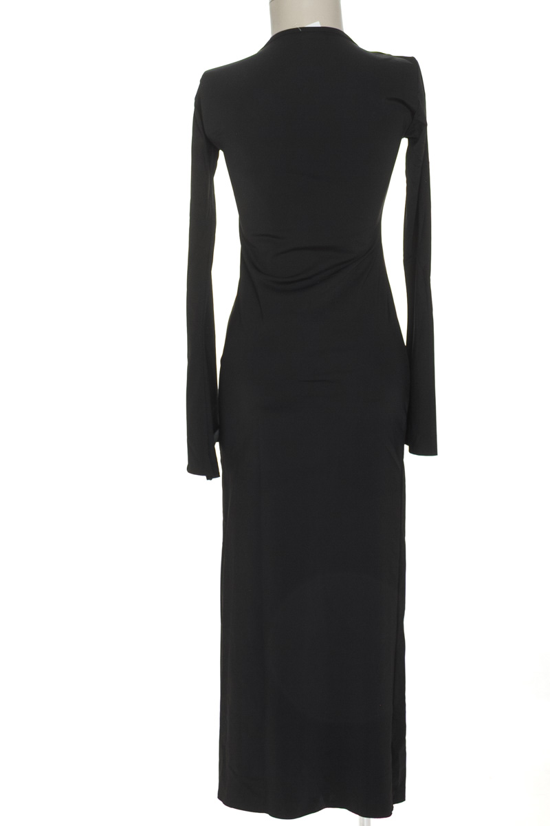 Vestido / Enterizo color Negro - Closeando