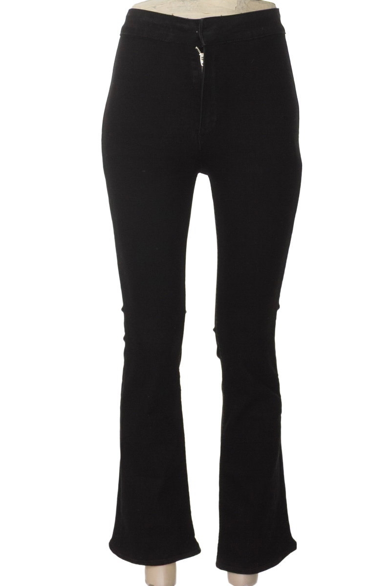 Pantalones color Negro - Zara