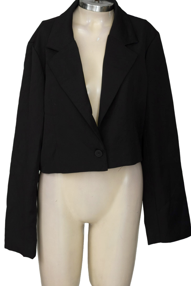 Chaqueta / Abrigo color Negro - Closeando