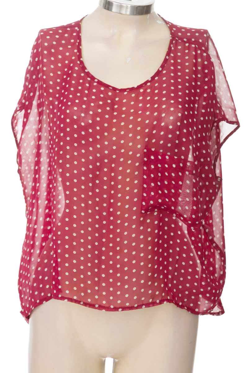 Top / Camiseta color Vinotinto - Basement