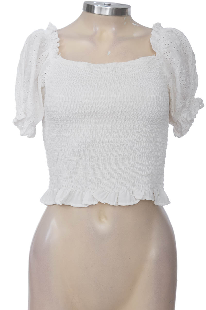 Top / Camiseta color Blanco - Closeando