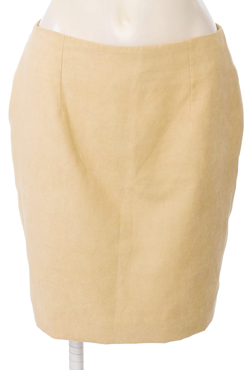 Falda color Beige - Closeando