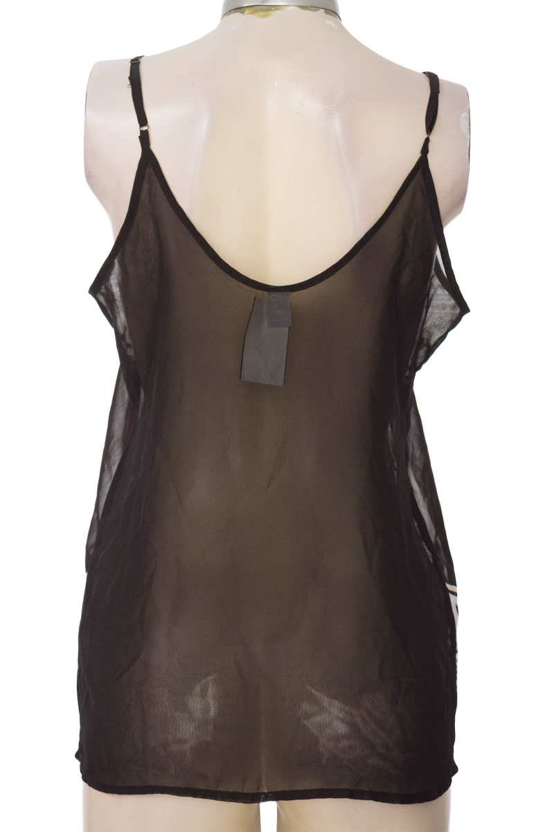 Top / Camiseta color Negro - Old Navy