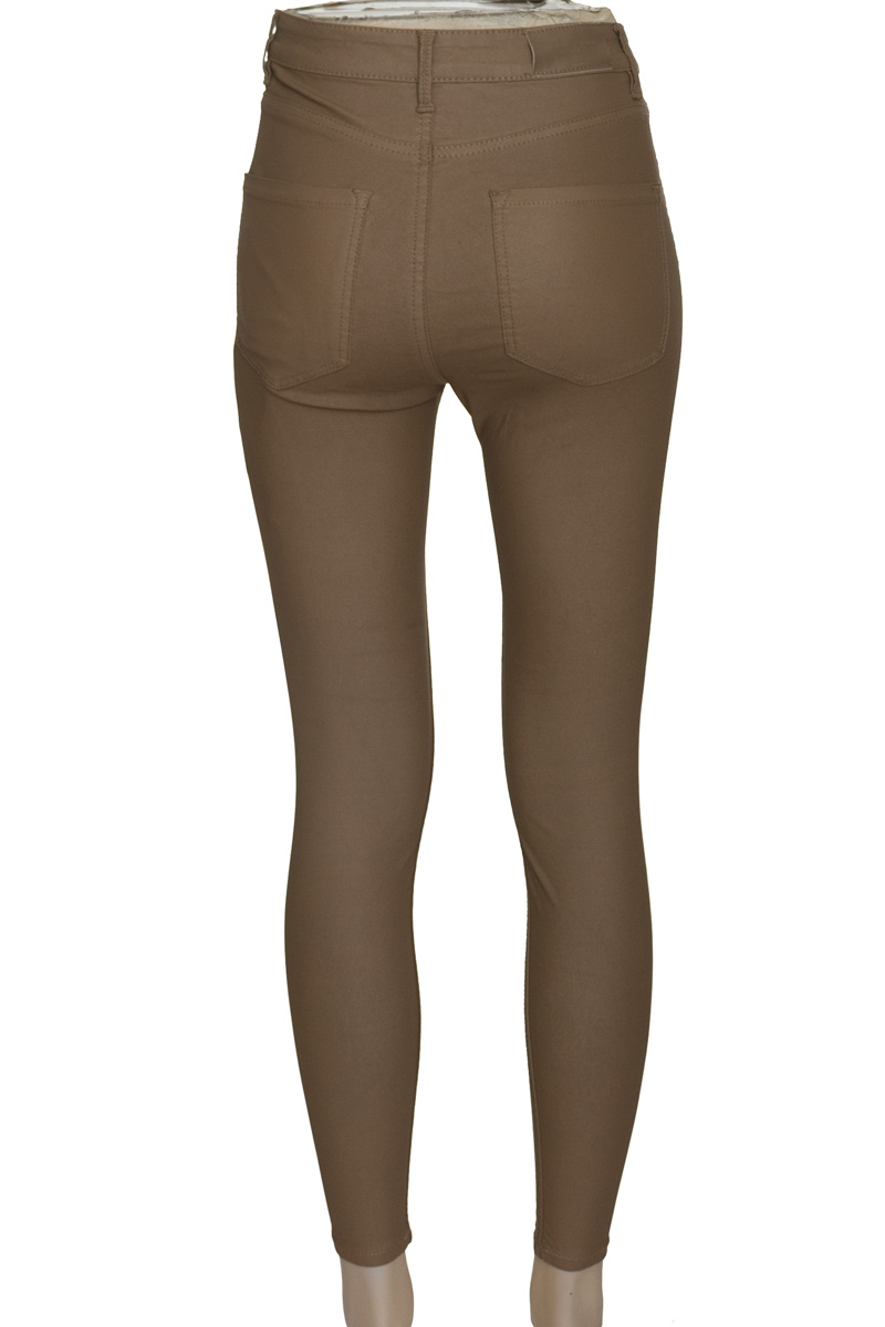 Pantalones color Beige - Stradivarius