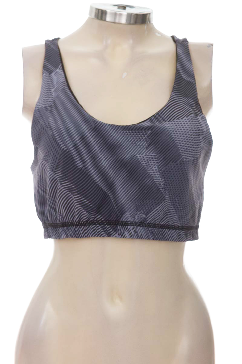 Ropa Deportiva / Salida de Baño color Gris - Closeando