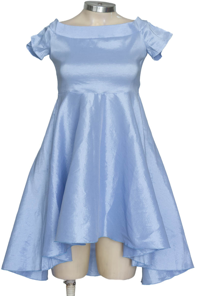 Vestido / Enterizo color Azul - Closeando