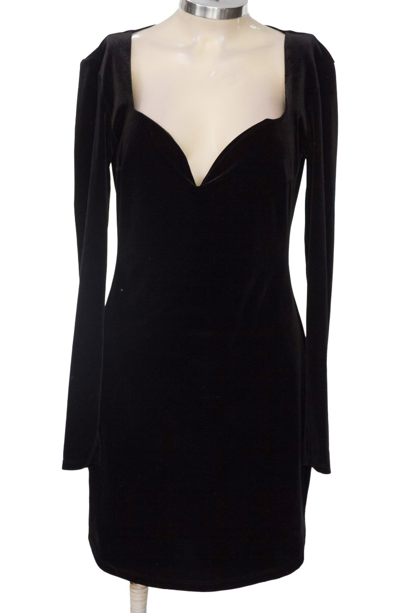 Vestido / Enterizo color Negro - Bershka