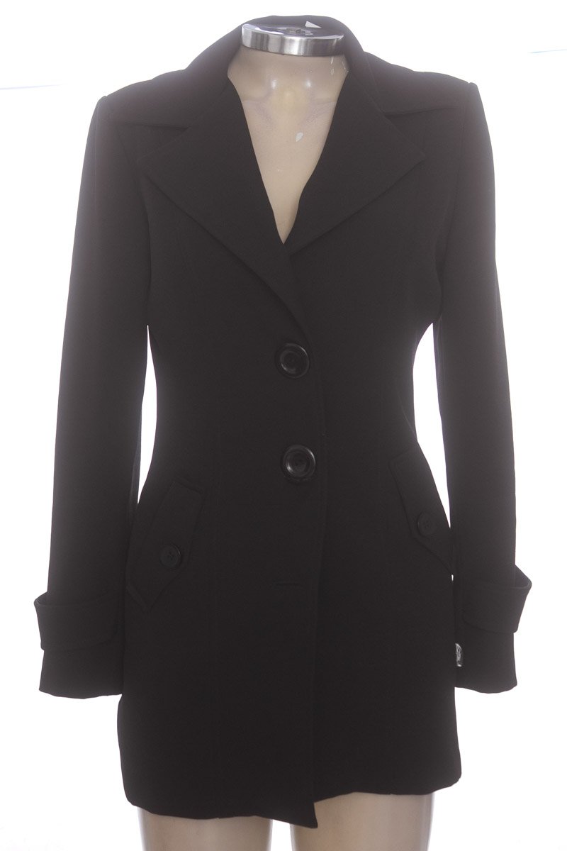 Chaqueta / Abrigo color Negro - Closeando