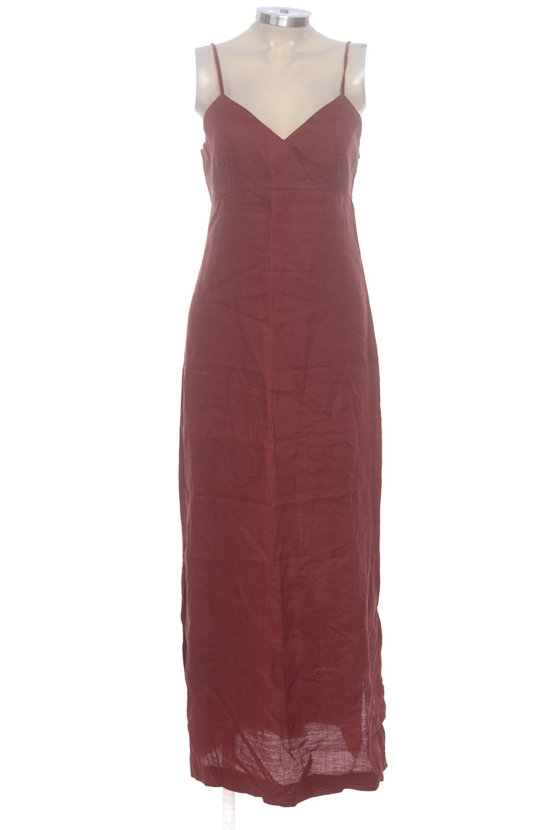 Vestido / Enterizo color Vinotinto - Zara