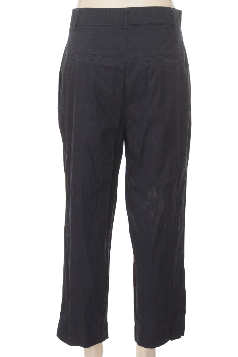 Pantalones color Azul - Stradivarius